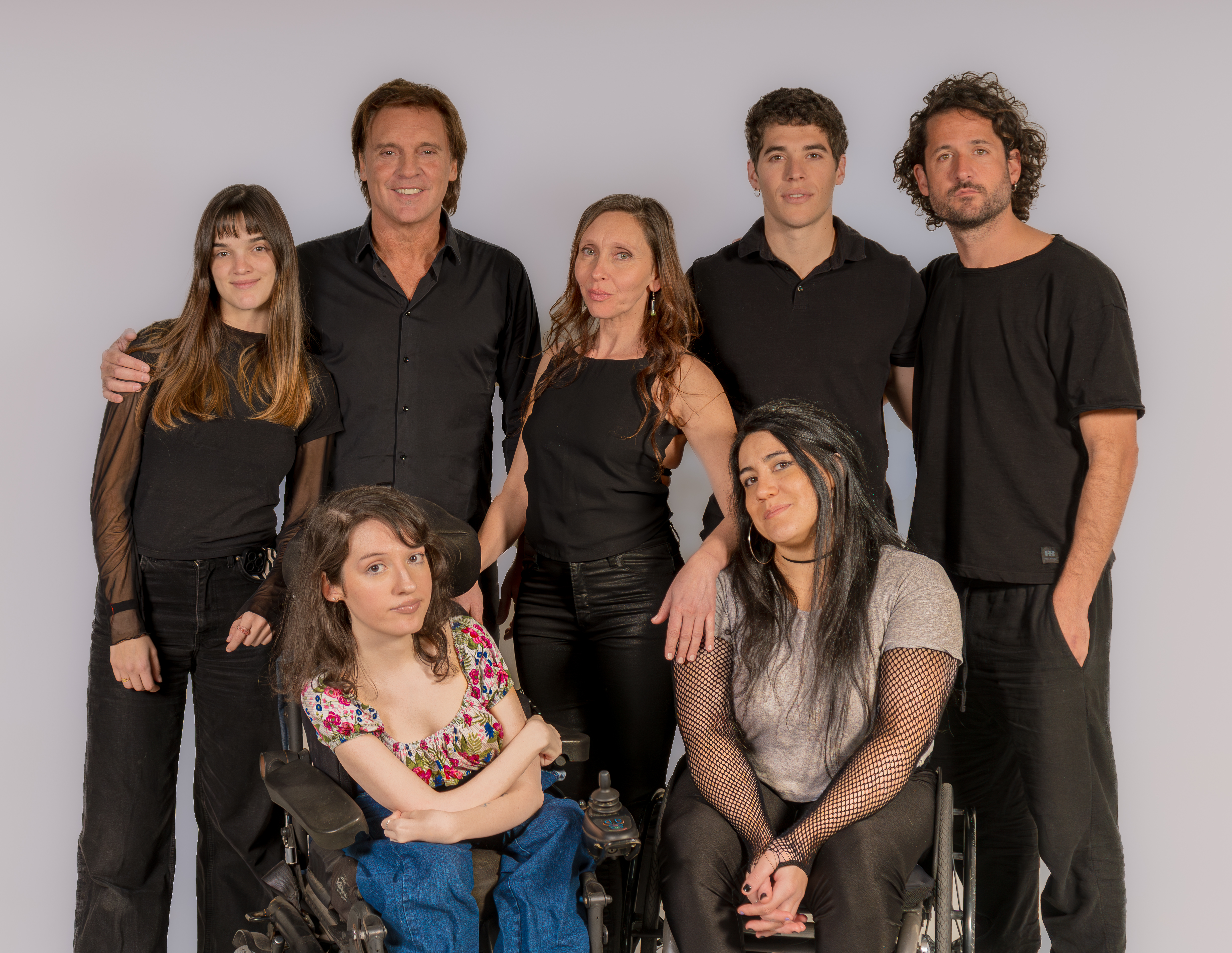 «Lo Normal»: una obra para aprender que lo único normal es tener una ...